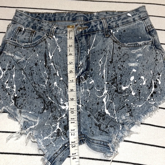 SHEIN Distressed High Waisted DIY Splatter Paint Cutoff Denim Jean Shorts - Picture 6 of 11
